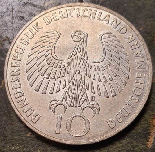 10 dm - 10,